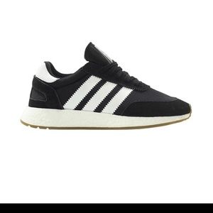 Adidas women’s throwback sneaker